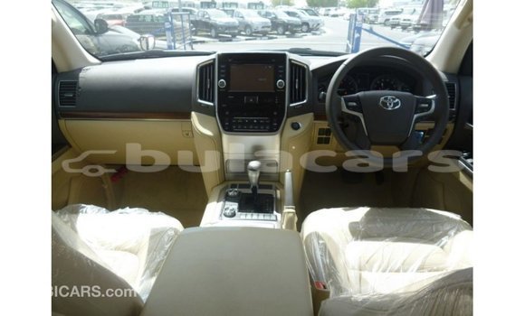 Buy Import Toyota Land Cruiser Other Car in Import - Dubai in Central Buy Import Toyota Land Cruiser Other Car in Import - Dubai in Central