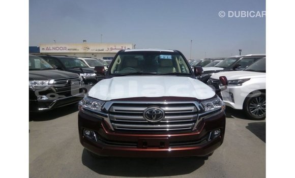 Buy Import Toyota Land Cruiser Other Car in Import - Dubai in Central Buy Import Toyota Land Cruiser Other Car in Import - Dubai in Central