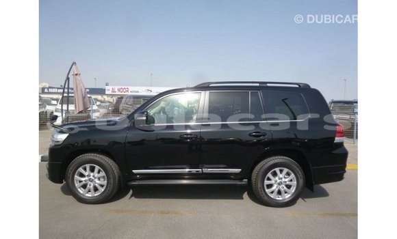 Buy Import Toyota Land Cruiser Black Car in Import - Dubai in Central Buy Import Toyota Land Cruiser Black Car in Import - Dubai in Central