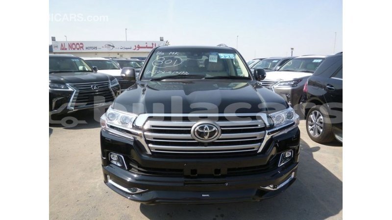 Big with watermark toyota land cruiser central import dubai 6271