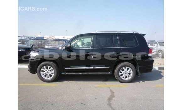 Acheter Import Voiture Toyota Land Cruiser Noir à Import - Dubai, Central Acheter Import Voiture Toyota Land Cruiser Noir à Import - Dubai, Central