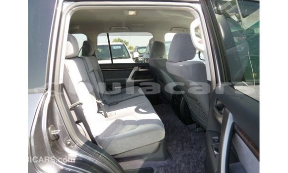 Buy Import Toyota Land Cruiser Grey Car in Import - Dubai in Central Buy Import Toyota Land Cruiser Grey Car in Import - Dubai in Central
