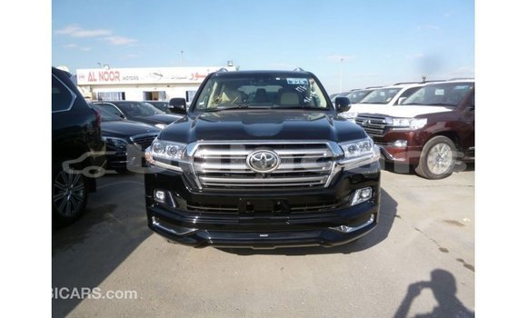 Buy Import Toyota Land Cruiser Black Car in Import - Dubai in Central Buy Import Toyota Land Cruiser Black Car in Import - Dubai in Central