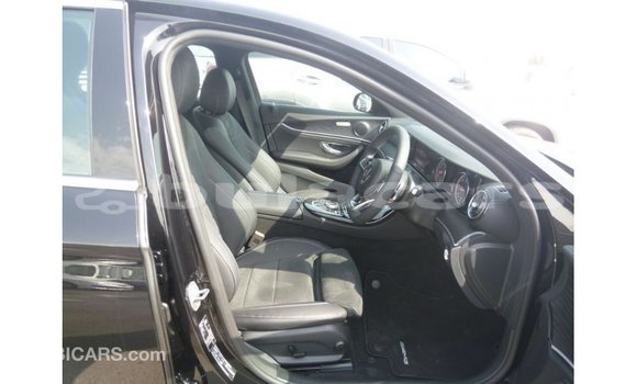 Buy Import Mercedes-Benz 190 Black Car in Import - Dubai in Central Buy Import Mercedes-Benz 190 Black Car in Import - Dubai in Central