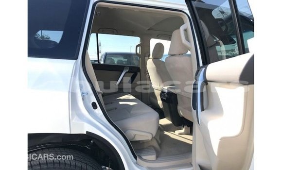 Buy Import Toyota Prado White Car in Import - Dubai in Central Buy Import Toyota Prado White Car in Import - Dubai in Central