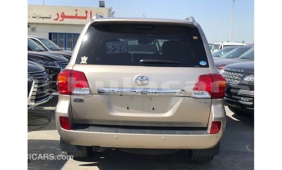 Acheter Import Voiture Toyota Land Cruiser Autre à Import - Dubai, Central Acheter Import Voiture Toyota Land Cruiser Autre à Import - Dubai, Central