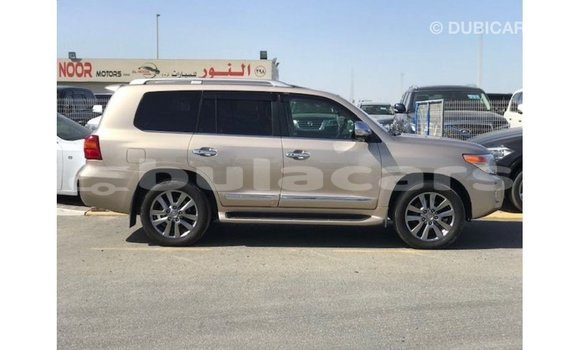 Acheter Import Voiture Toyota Land Cruiser Autre à Import - Dubai, Central Acheter Import Voiture Toyota Land Cruiser Autre à Import - Dubai, Central