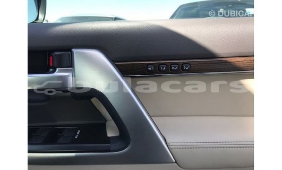 Buy Import Toyota Land Cruiser White Car in Import - Dubai in Central Buy Import Toyota Land Cruiser White Car in Import - Dubai in Central