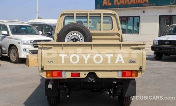 Buy Import Toyota Land Cruiser Beige Car in Import - Dubai in Central Buy Import Toyota Land Cruiser Beige Car in Import - Dubai in Central