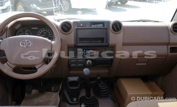 Buy Import Toyota Land Cruiser Beige Car in Import - Dubai in Central Buy Import Toyota Land Cruiser Beige Car in Import - Dubai in Central
