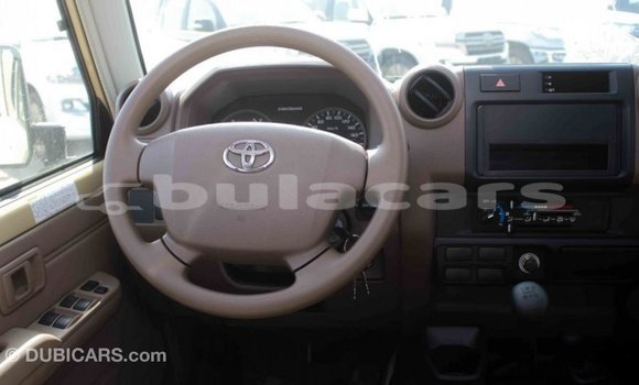 Buy Import Toyota Land Cruiser Beige Car in Import - Dubai in Central Buy Import Toyota Land Cruiser Beige Car in Import - Dubai in Central