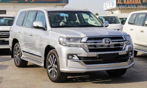 Buy Import Toyota Land Cruiser Grey Car in Import - Dubai in Central Buy Import Toyota Land Cruiser Grey Car in Import - Dubai in Central