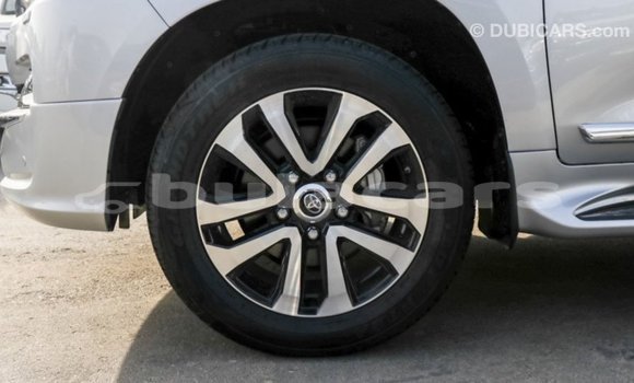 Buy Import Toyota Land Cruiser Grey Car in Import - Dubai in Central Buy Import Toyota Land Cruiser Grey Car in Import - Dubai in Central