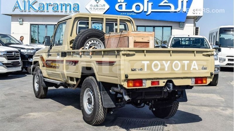 Big with watermark toyota land cruiser central import dubai 6312