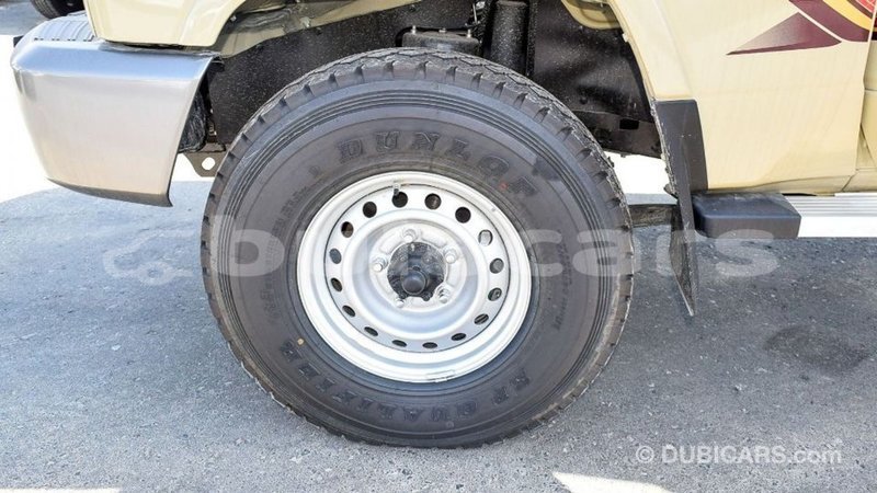 Big with watermark toyota land cruiser central import dubai 6312