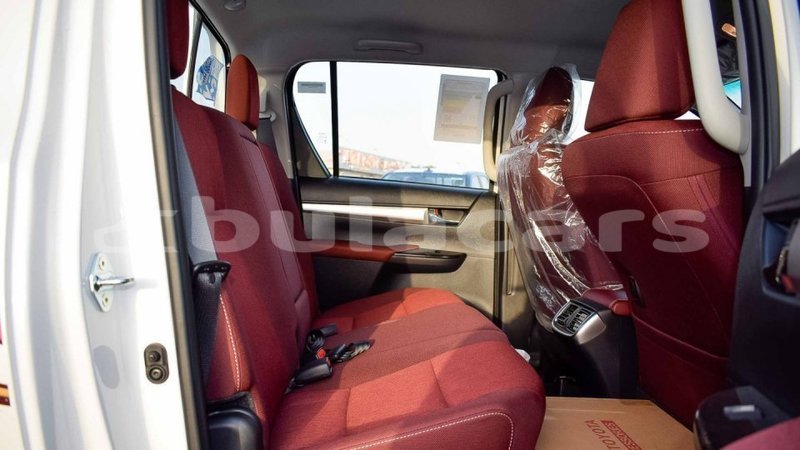 Big with watermark toyota hilux central import dubai 6313