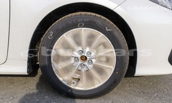 Buy Import Toyota Corolla White Car in Import - Dubai in Central Buy Import Toyota Corolla White Car in Import - Dubai in Central