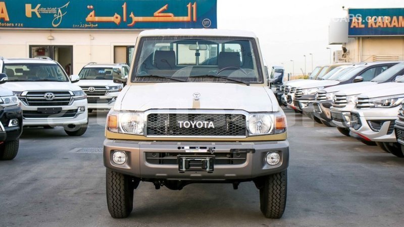 Big with watermark toyota land cruiser central import dubai 6323