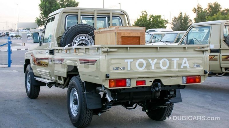Big with watermark toyota land cruiser central import dubai 6323