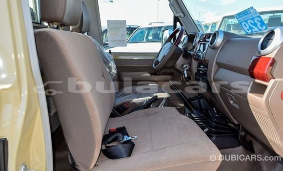Buy Import Toyota Land Cruiser Beige Car in Import - Dubai in Central Buy Import Toyota Land Cruiser Beige Car in Import - Dubai in Central