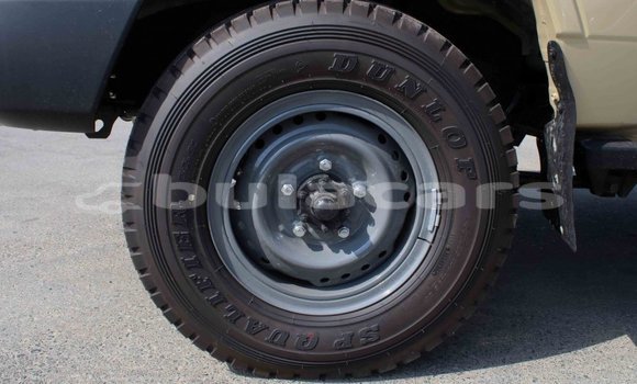 Buy Import Toyota Land Cruiser Beige Car in Import - Dubai in Central Buy Import Toyota Land Cruiser Beige Car in Import - Dubai in Central