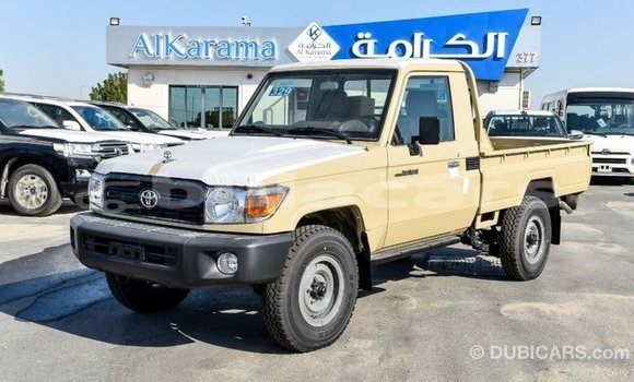 Buy Import Toyota Land Cruiser Beige Car in Import - Dubai in Central Buy Import Toyota Land Cruiser Beige Car in Import - Dubai in Central