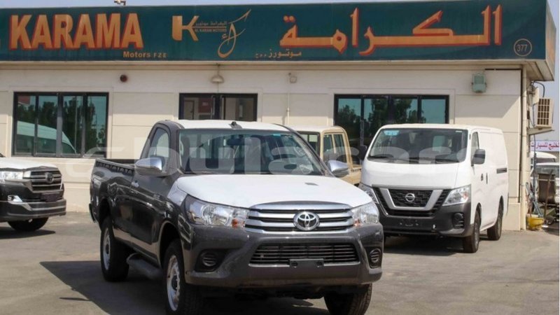 Big with watermark toyota hilux central import dubai 6327