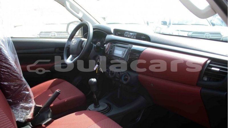 Big with watermark toyota hilux central import dubai 6327