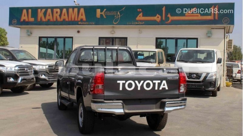 Big with watermark toyota hilux central import dubai 6327