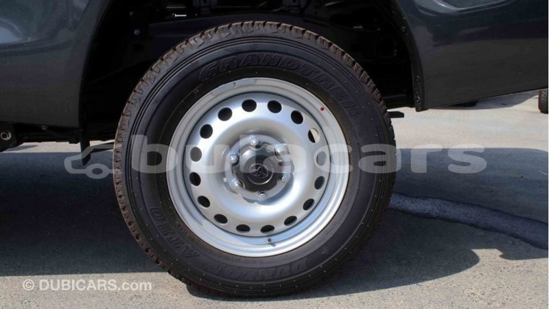 Big with watermark toyota hilux central import dubai 6327