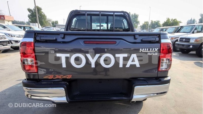 Big with watermark toyota hilux central import dubai 6328