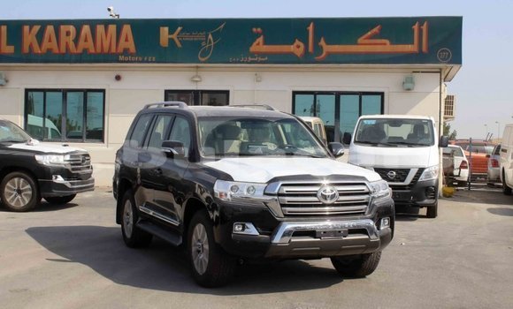 Acheter Import Voiture Toyota Land Cruiser Noir à Import - Dubai, Central Acheter Import Voiture Toyota Land Cruiser Noir à Import - Dubai, Central