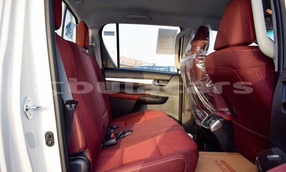 Buy Import Toyota Hilux White Car in Import - Dubai in Central Buy Import Toyota Hilux White Car in Import - Dubai in Central
