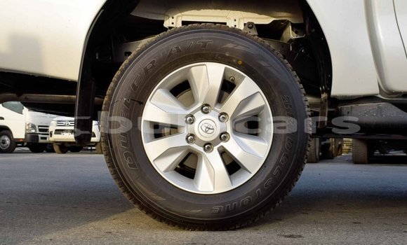 Buy Import Toyota Hilux White Car in Import - Dubai in Central Buy Import Toyota Hilux White Car in Import - Dubai in Central