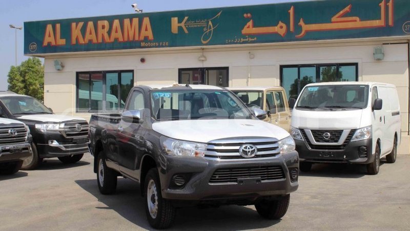 Big with watermark toyota hilux central import dubai 6335