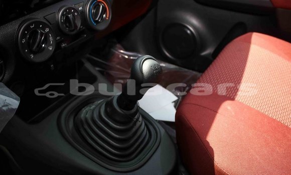 Acheter Import Voiture Toyota Hilux Gris à Import - Dubai, Central Acheter Import Voiture Toyota Hilux Gris à Import - Dubai, Central