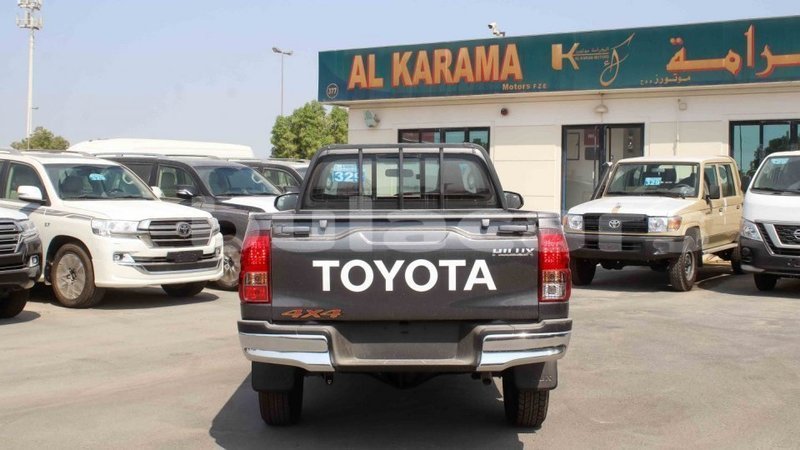 Big with watermark toyota hilux central import dubai 6335