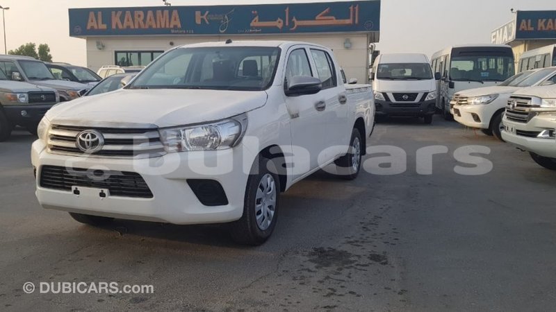 Big with watermark toyota hilux central import dubai 6343