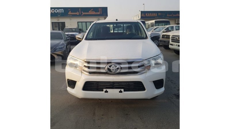 Big with watermark toyota hilux central import dubai 6343