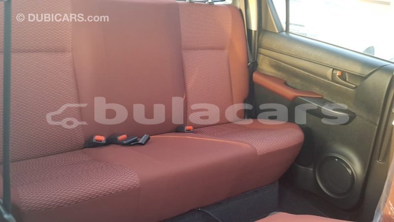 Big with watermark toyota hilux central import dubai 6343