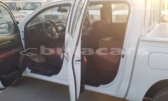 Buy Import Toyota Hilux White Car in Import - Dubai in Central Buy Import Toyota Hilux White Car in Import - Dubai in Central