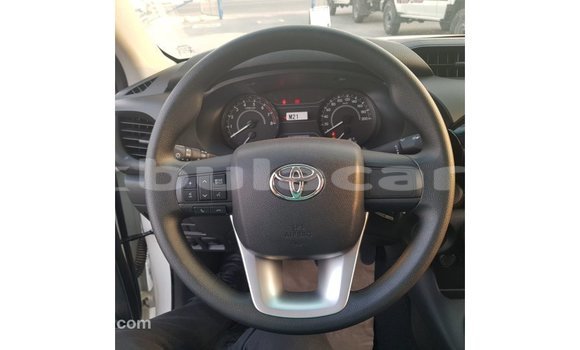Buy Import Toyota Hilux White Car in Import - Dubai in Central Buy Import Toyota Hilux White Car in Import - Dubai in Central