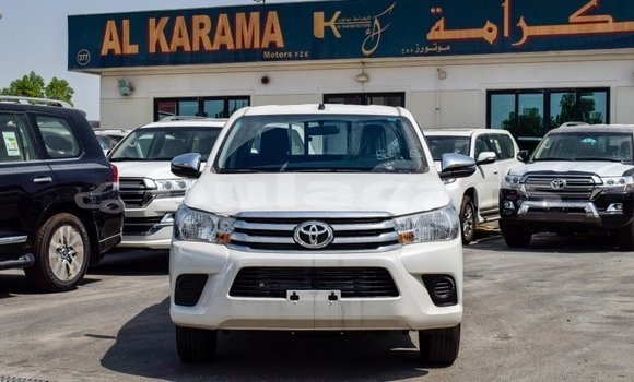 Buy Import Toyota Hilux White Car in Import - Dubai in Central Buy Import Toyota Hilux White Car in Import - Dubai in Central