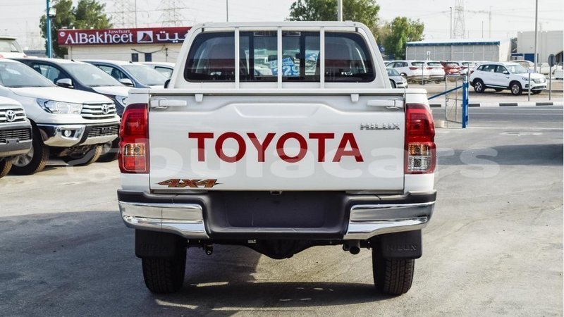 Big with watermark toyota hilux central import dubai 6354