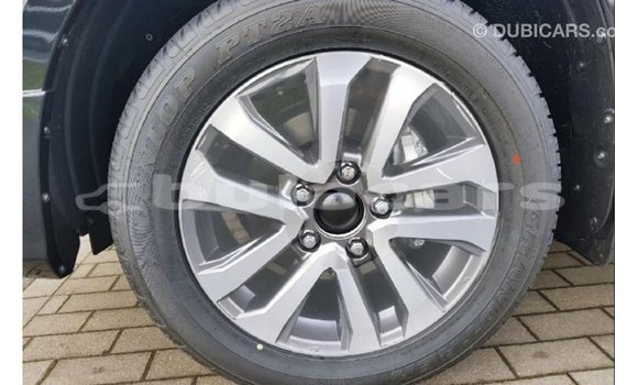 Acheter Import Voiture Toyota Land Cruiser Noir à Import - Dubai, Central Acheter Import Voiture Toyota Land Cruiser Noir à Import - Dubai, Central