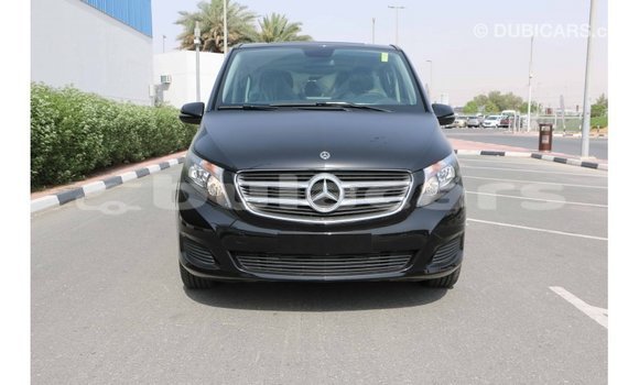 Acheter Import Voiture Mercedes-Benz 250 Noir à Import - Dubai, Central Acheter Import Voiture Mercedes-Benz 250 Noir à Import - Dubai, Central
