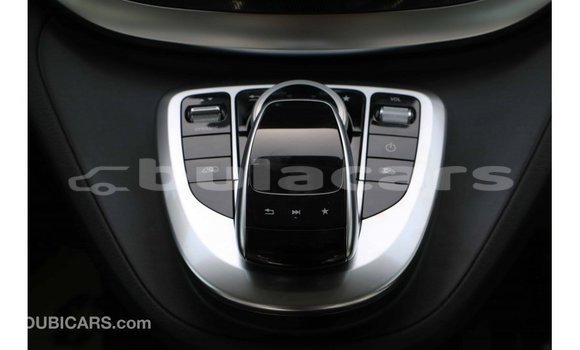 Acheter Import Voiture Mercedes-Benz 250 Noir à Import - Dubai, Central Acheter Import Voiture Mercedes-Benz 250 Noir à Import - Dubai, Central