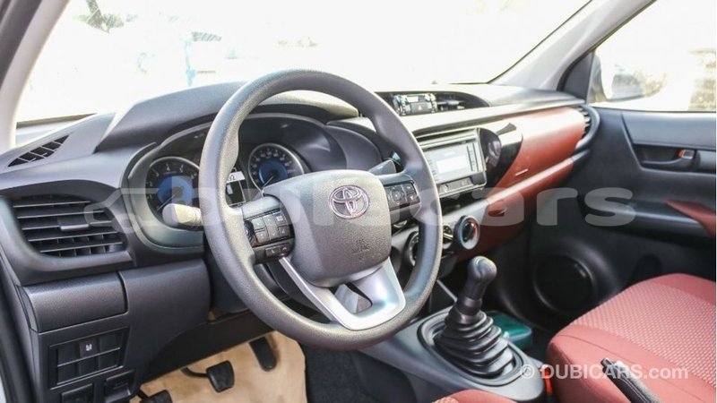 Big with watermark toyota hilux central import dubai 6370