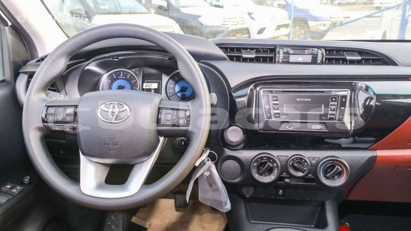 Big with watermark toyota hilux central import dubai 6370