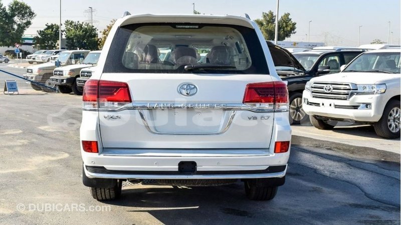 Big with watermark toyota land cruiser central import dubai 6373